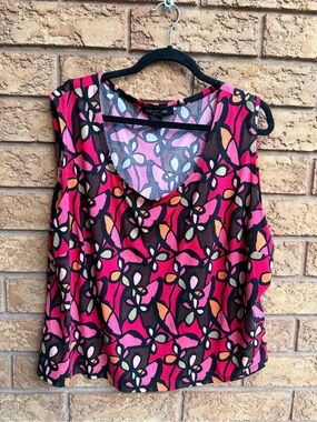 10/$25 •Perceptions Women's Abstract Floral Tank Top